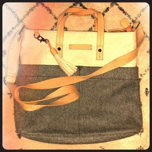 Sherpani Faith Crossbody Bag